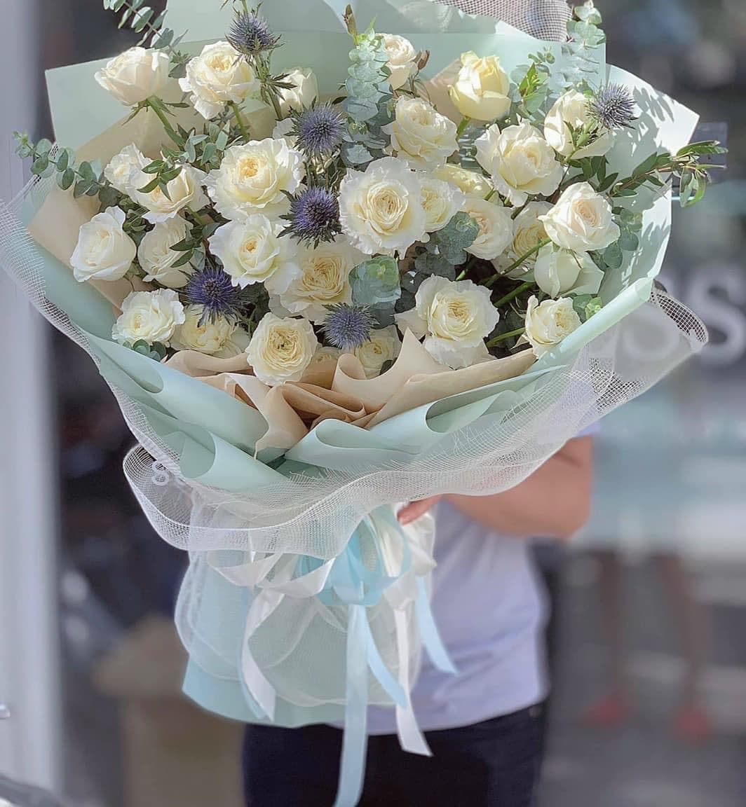 Bó hoa hồng trắng đẹp ở Hồ Chí Minh - HB21