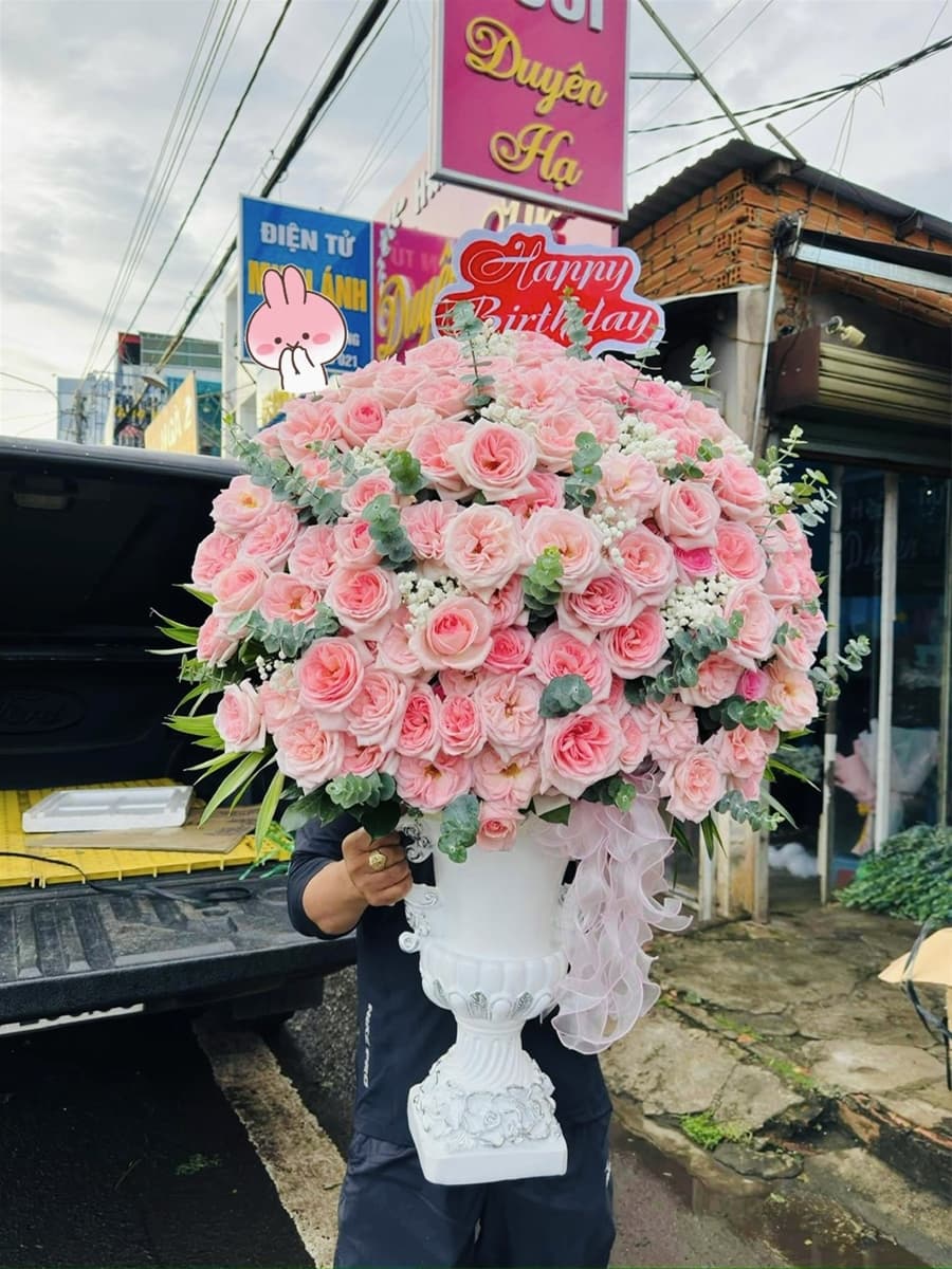 Bình hoa tươi đẹp tại Hồ Chí Minh - HKT45