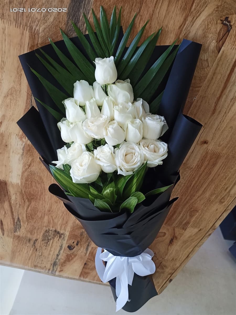 Đặt hoa viếng tại Hồ Chí Minh - HCB04
