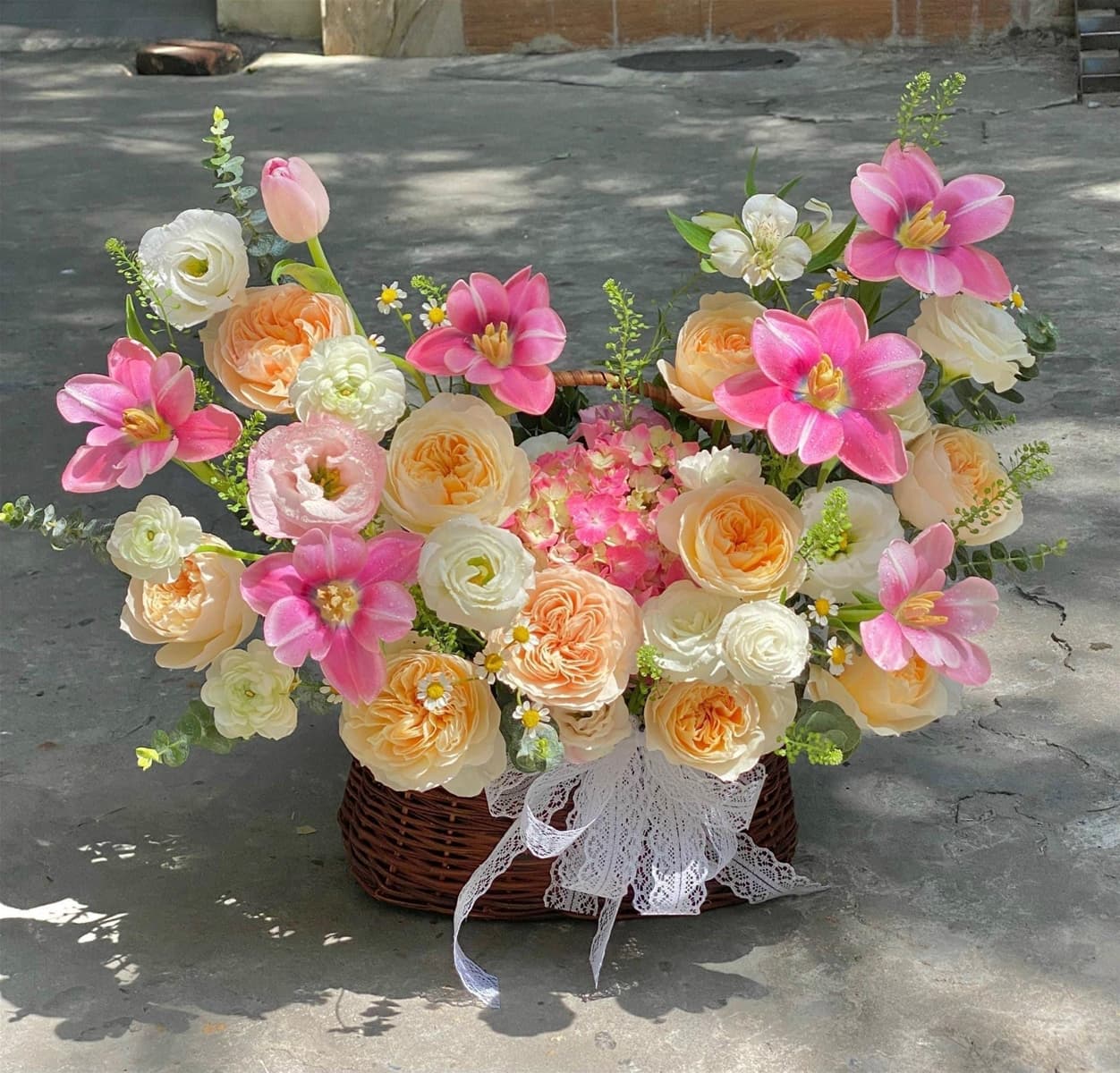 Giỏ hoa phong cách nhẹ nhàng ở Hồ Chí Minh - HS52