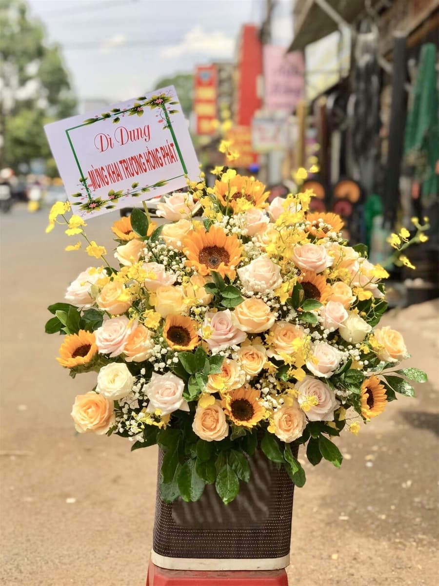 Giỏ hoa hướng dương giao tại Hồ Chí Minh - HS11