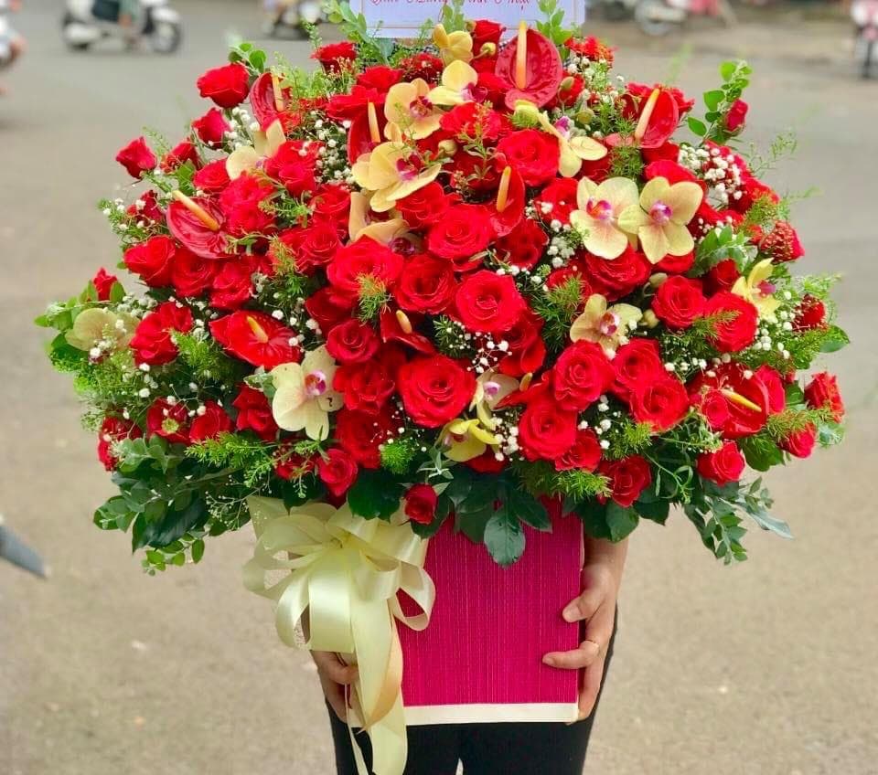 Giỏ hoa chúc mừng khai trương màu đỏ - HKT78