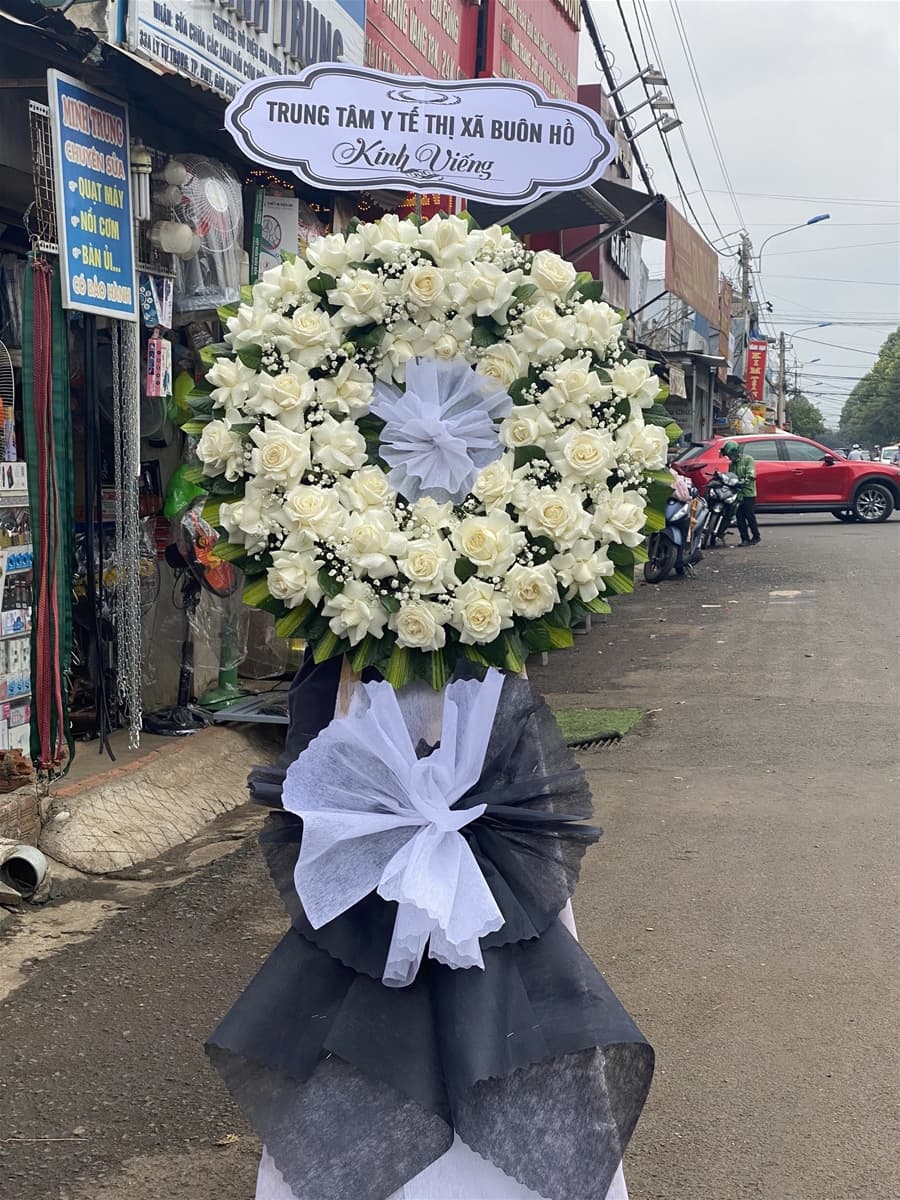 Vòng hoa chia buồn ở Hồ Chí Minh - HCB11