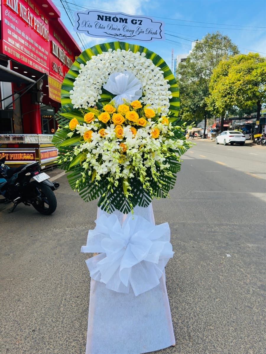 Kệ hoa viếng ở Hồ Chí Minh - HCB33