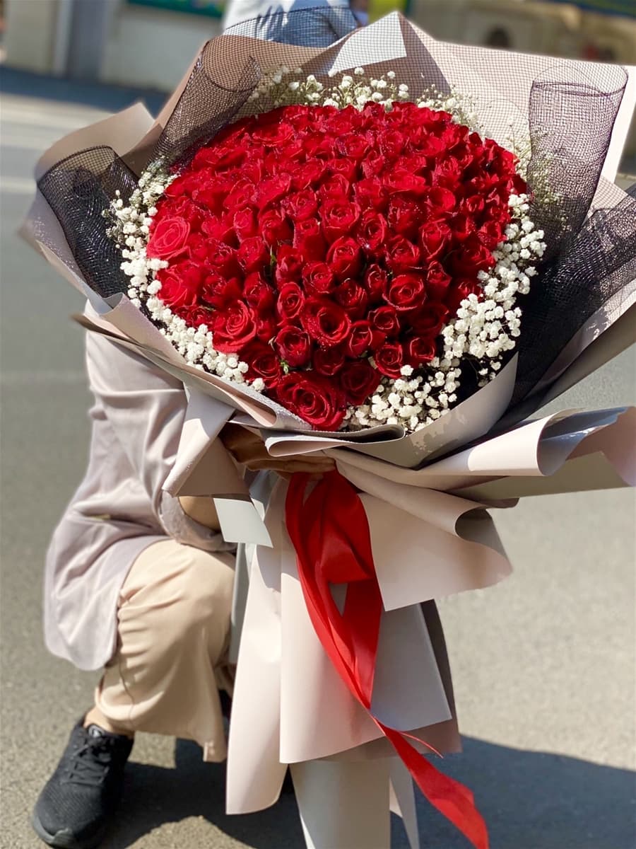 Bó hoa hồng đỏ 99 bông ở Hồ Chí Minh - HB49