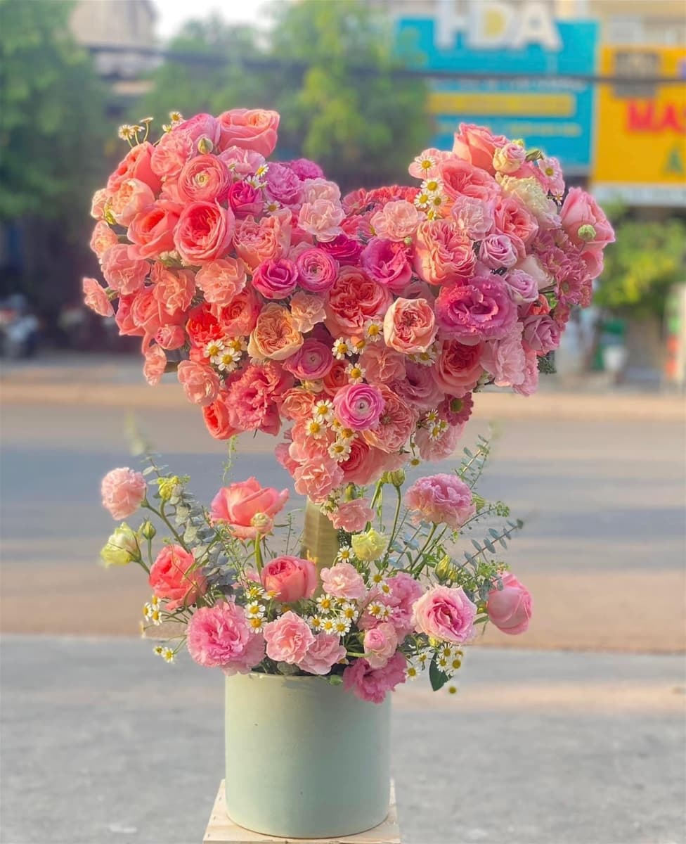 Giỏ hoa hình trái tim giao tận nơi ở Hồ Chí Minh - HS44