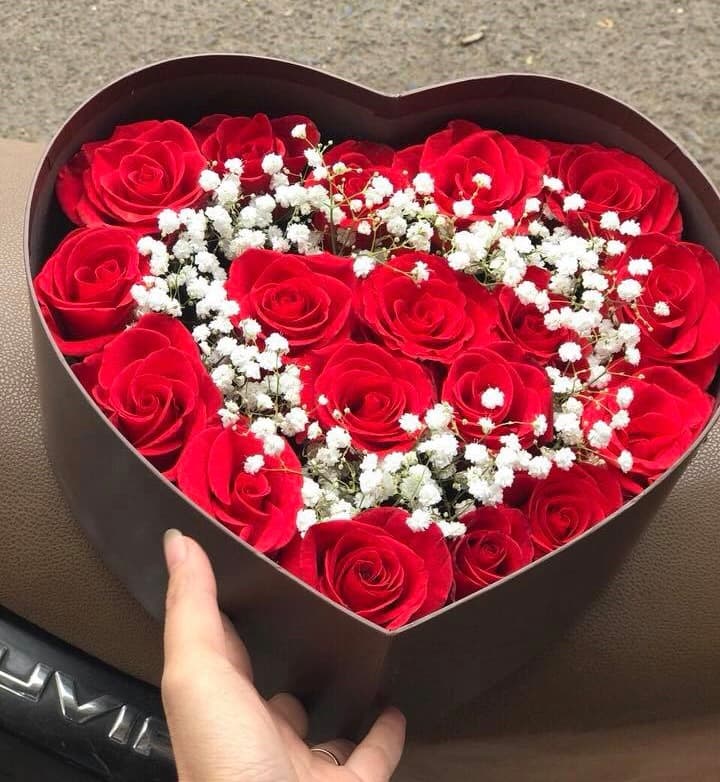 Hộp hoa hình trái tim tại Hồ Chí Minh - HH08