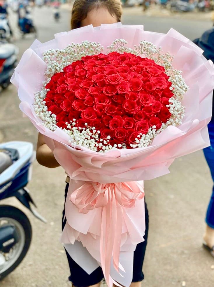 Bó hồng đỏ 99 bông ở Hồ Chí Minh - HB56