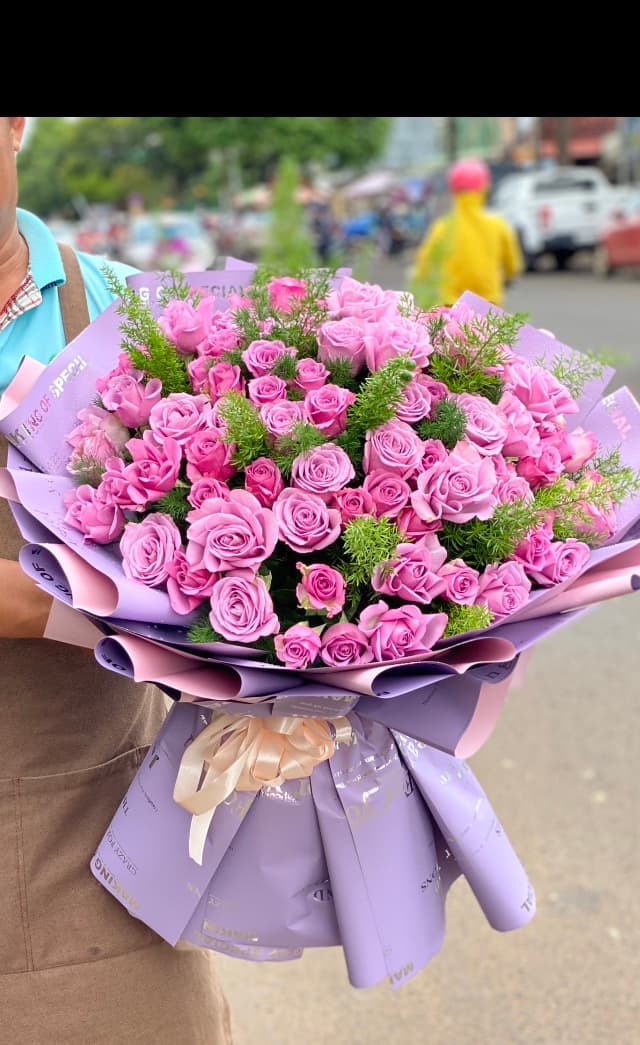HB04 - Bó hồng tím tại Hồ Chí Minh